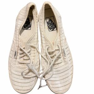 Vans Women's 7.5 Cream Lace-Up Shoes